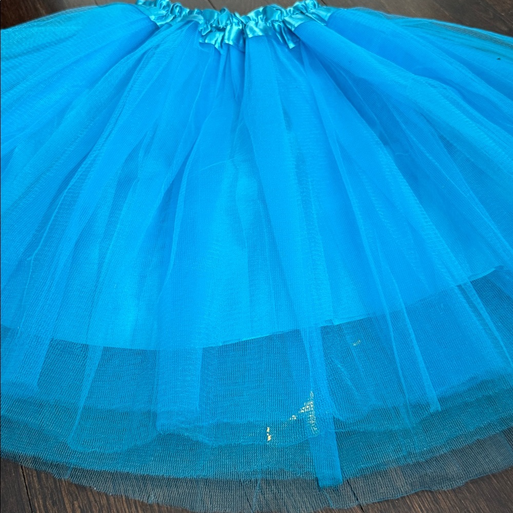 Vibrant Blue Tulle Skirt adult preowned - Picture 3 of 4